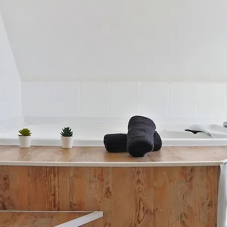 Le Coin De Paradis, Proche Centre アパート